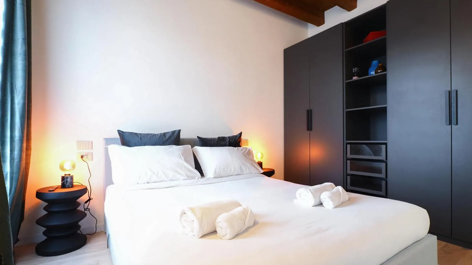 Primopiano - Zumbini Apartment Milan