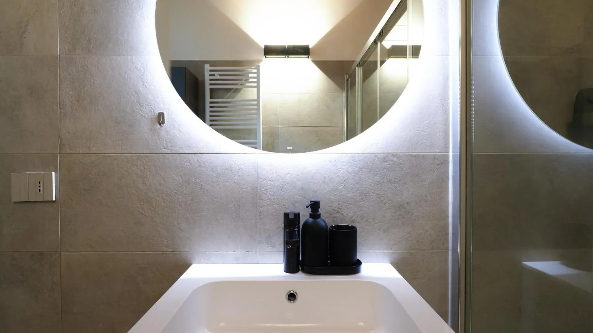 Primopiano - Zumbini Apartment Milan 0*,  Italy